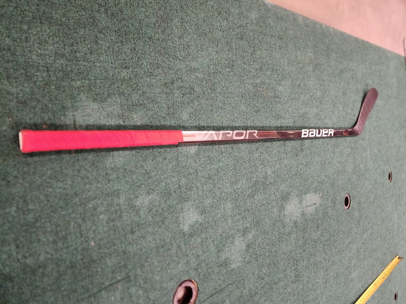 Junior Used Left Hand Bauer Vapor Hyperlite Hockey Stick P88