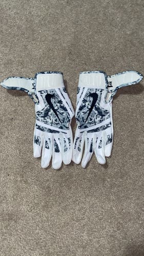New Medium Nike Trout Elite Batting Gloves