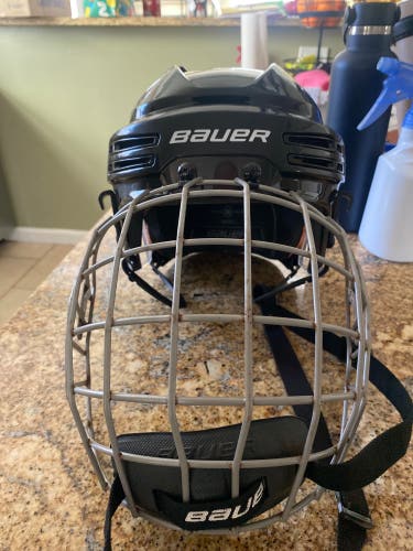 Bauer senior hockey helmet black medium