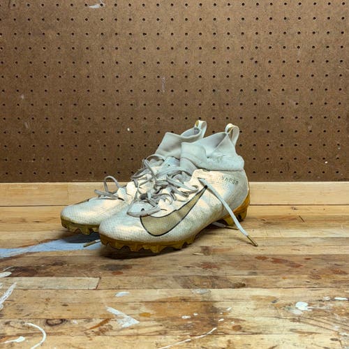 Men's Molded Cleats Mid Top Vapor Untouchable Pro 3