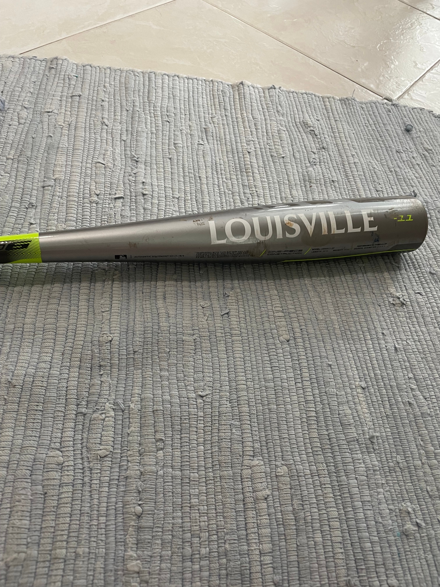 Used Louisville Slugger Alloy Solo Bat (-11) 19 oz 30"