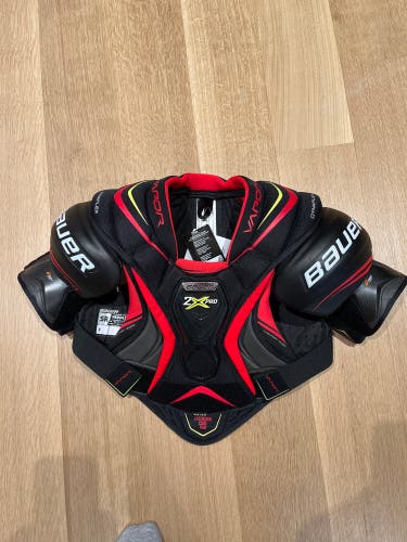 NEW Bauer Vapor 2X Pro Shoulder Pads Size Senior Medium