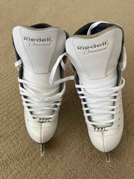 Riedell 133 Diamond White Ladies Skates with Capri Blades