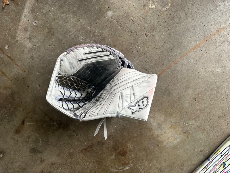Used Regular Pro Stock G-Netik 5 Goalie glove