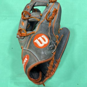 Used Wilson A2000 JA27 Gm Right Hand Throw Infield Baseball Glove 11.5"