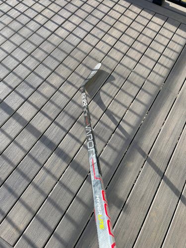 Used Right Handed P92 Vapor Hyperlite Hockey Stick