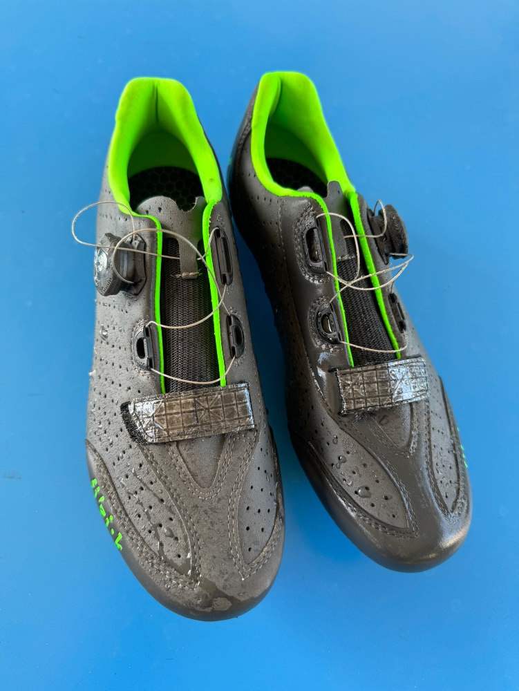 Green Unisex Size 9.0 (Women's 10) Fizik Cycling Shoes