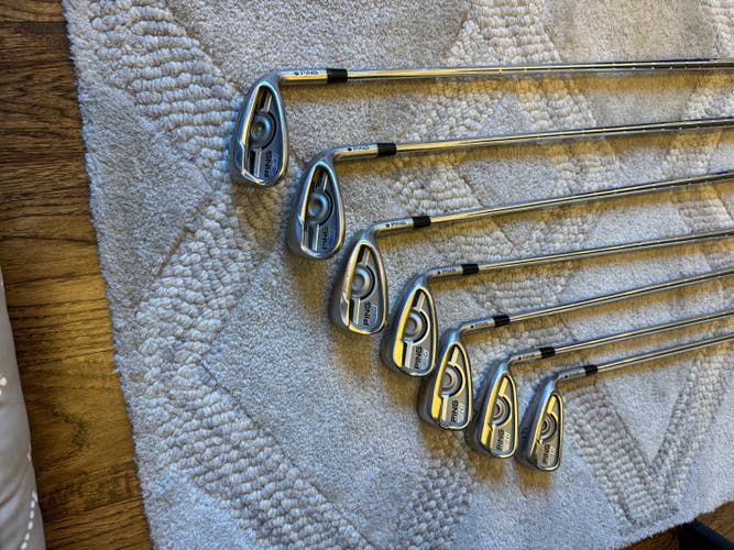 Men's Used Ping Right Handed G Iron Set Regular Flex Steel Shaft