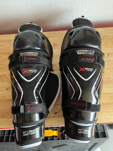 Used Bauer 14"  Vapor X800 lite Shin Pads