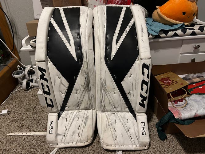 33+1 CCM Premier P2.5 Sr Goalie Leg Pads