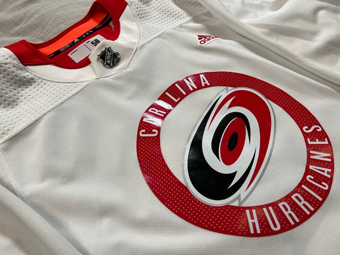 Carolina Hurricanes (MiC) Made in Canada Size 58 White Adidas Practice Jersey
