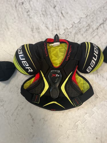 Used Medium Bauer Vapor X2.9 Shoulder Pads