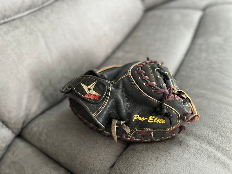 Right Hand Throw 33.5" CM3000SBK Catcher's Glove
