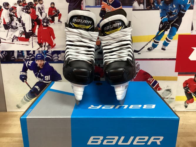 Junior New Bauer Supreme M1 Hockey Skates Regular Width