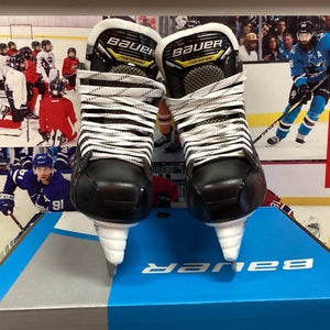 Senior new Bauer Supreme M1 Hockey Skates Regular Width