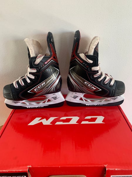 Used Youth CCM JetSpeed FT2 Hockey Skates Regular Width 8
