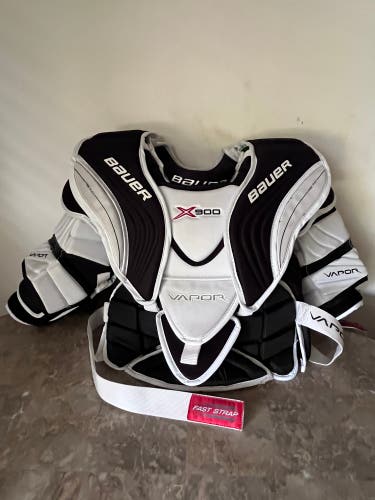 Bauer  Vapor X900 Goalie Chest Protector - Intermediate Small