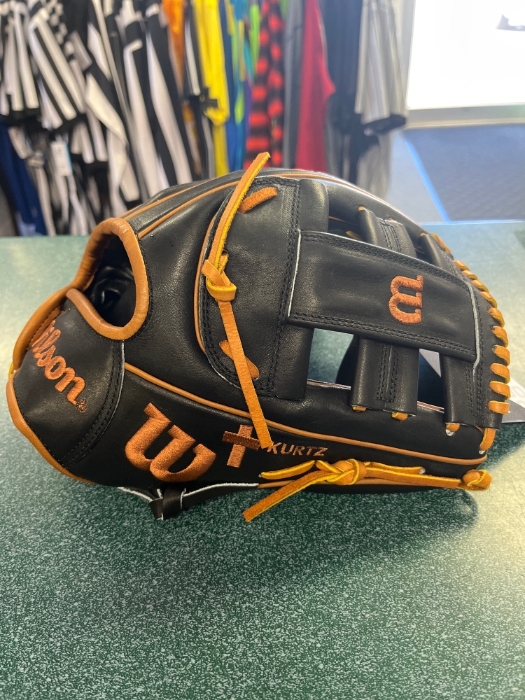Custom Wilson A2000 G5 Infield 11.75" A2000 Softball Glove