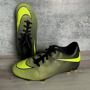 Nike Bravatta ll Soccer cleats