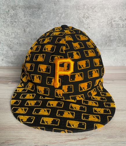 Pittsburgh Pirates / MLB Fitted Logo hat