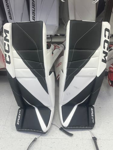 DEMO 33" CCM Eflex 6.5 Goalie Leg Pads