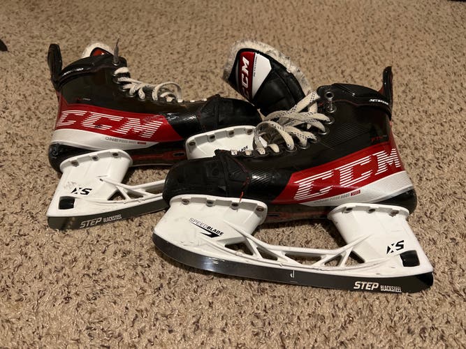 Used CCM Regular Width  9 JetSpeed FT4 Pro Hockey Skates