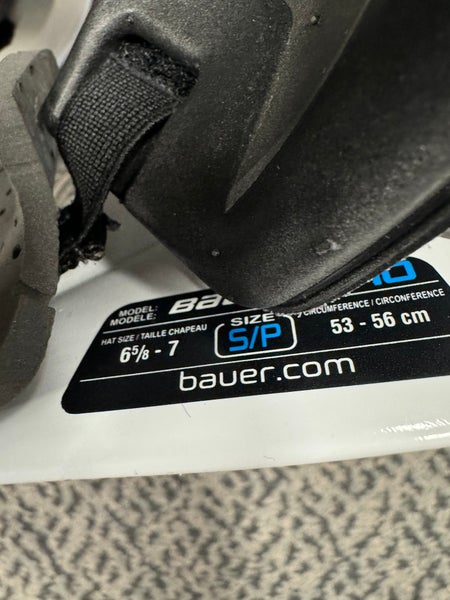 Bauer White 940 Small goal mask | SidelineSwap | Buy and Sell on ...