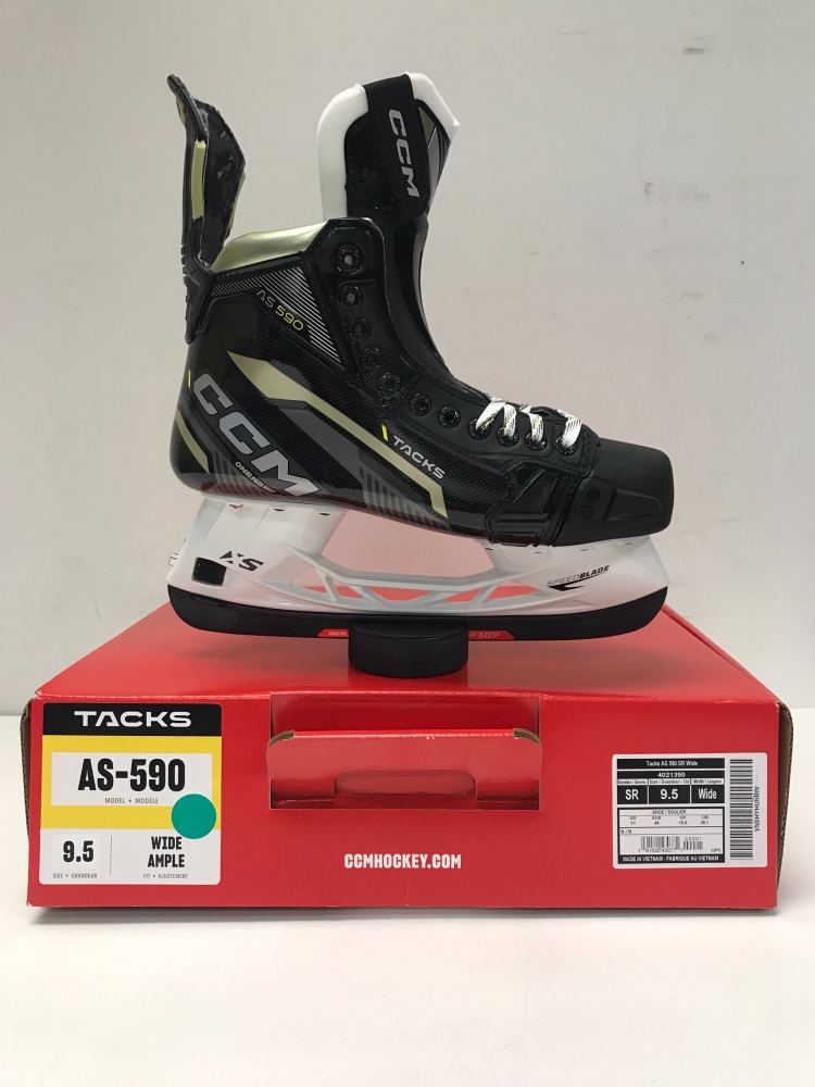 CCM AS-590 Hockey Skates Size 9.5 Wide Width