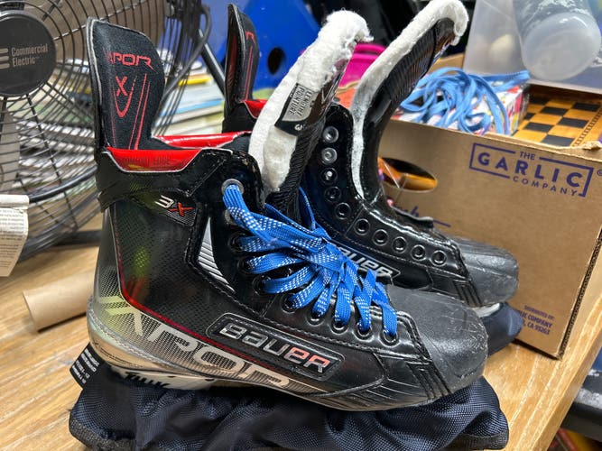 Senior Bauer 8 Vapor 3X Hockey Skates