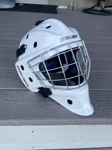 Used Bauer  NME 8 Goalie Mask
