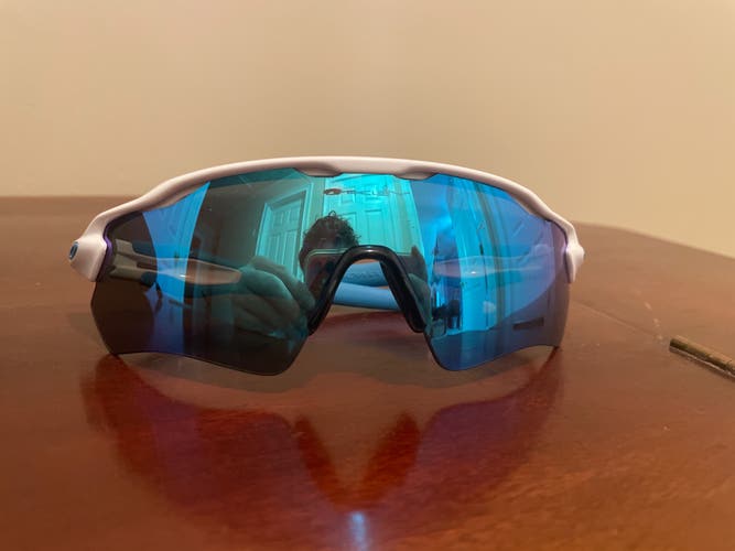 Unisex One Size Fits All Oakley Radar EV Sunglasses