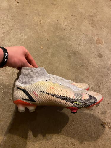 White Used Size 12 (Women's 13) Nike Mercurial Superfly 8 Elite FG Cleats