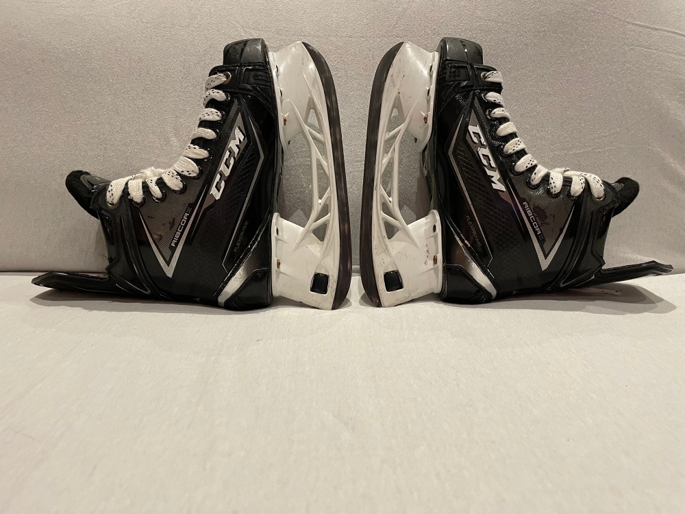 CCM RibCor 80K Hockey Skates Sz. 4.5