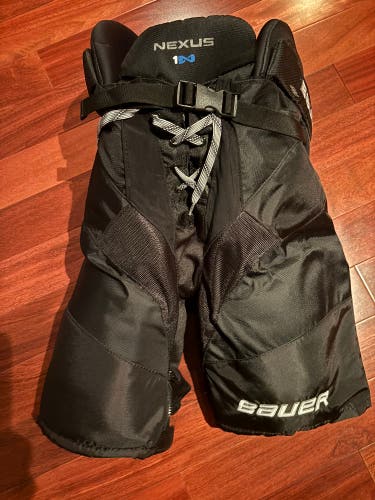Senior Small Bauer Nexus Hockey Pants