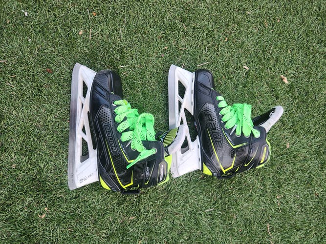 Junior Used Bauer Hockey Goalie Skates Size 3