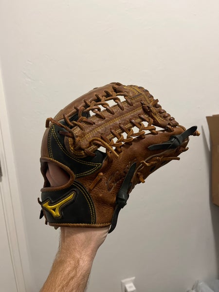 Mizuno classic pro soft 12.75 baseball glove
