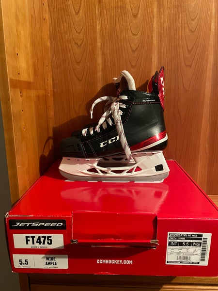 Intermediate Used CCM JetSpeed FT475 Hockey Skates Wide Width Size 5.5