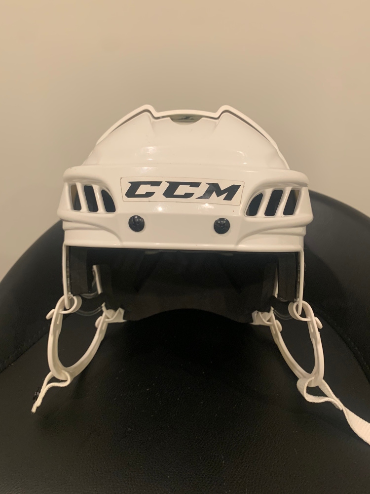 New Medium CCM 11K Helmet HECC THE END OF MAY/2018