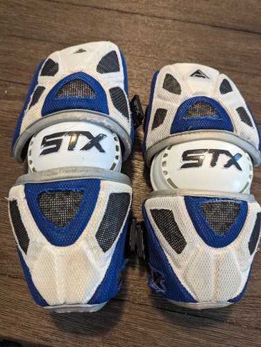 Lacrosse Barrel Arm Guards- STX Agent Size Large / Royal Blue and White