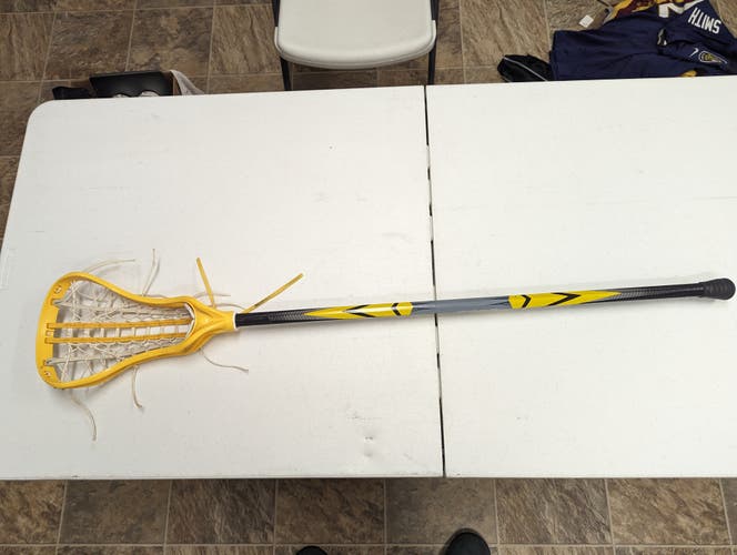 Women's DeBeer Lacrosse Stick 6000 Shaft with a NV3 Head 43"