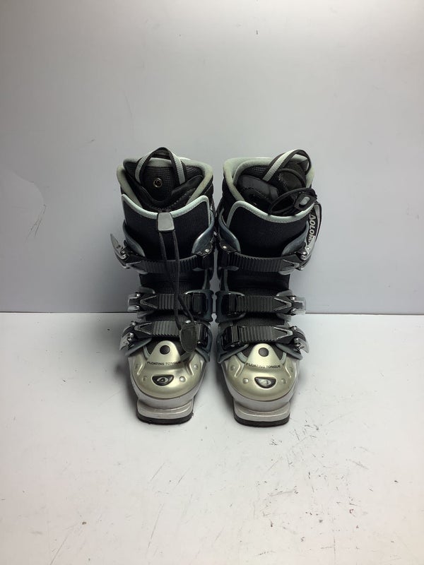 Ski Boots Used and New on SidelineSwap