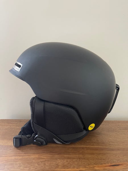 Men's Medium Smith Maze Helmet FIS Legal