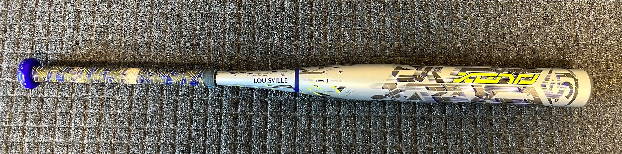 Louisville Slugger Xeno 33” (-10) 23 oz Bat Lightly Used