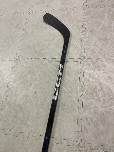 Junior Left Hand P29  Ribcor Trigger 8 Hockey Stick