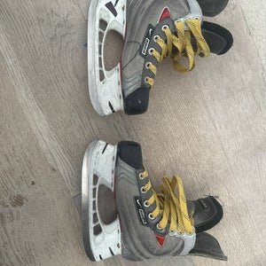 Used Bauer Size 1.5 Vapor XXV Hockey Skates