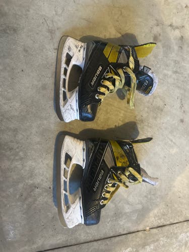 Used Bauer Size 1 Supreme 3S Hockey Skates