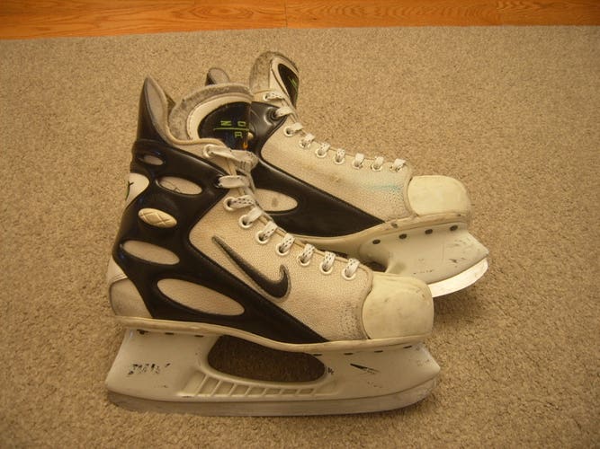 Hockey Skates-Excellent Condition Nike Senior Men Ice Hockey Skates sz US 7.5 White Fedorov