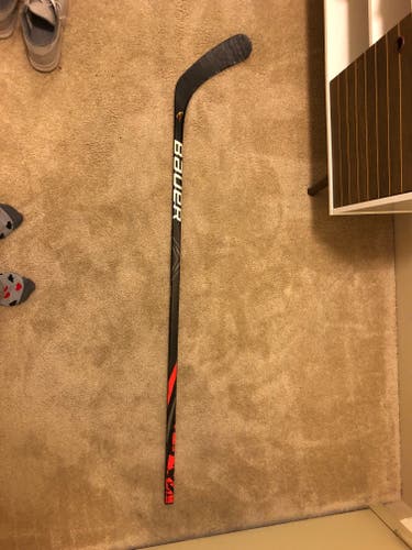 Used Right Handed Bauer Vapor X2.0 Hockey Stick