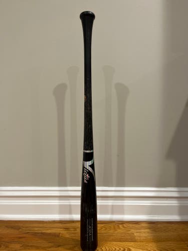 2023 Maple (-3) 29 oz 32" Victus Pro Reserve JC24 Bat