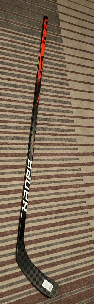 Senior Left Hand P92 Vapor Pro Stock Hockey Stick